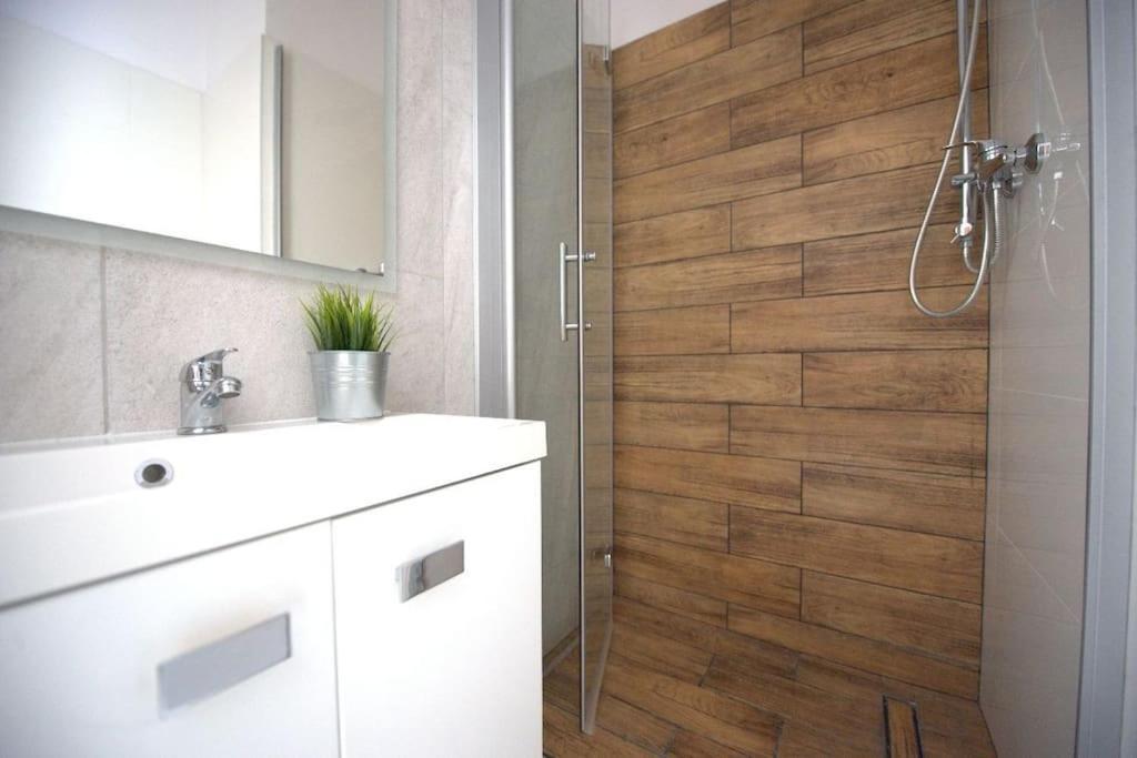 Andersena Modern B - 10 Min Cmkp - 5 Min Metro - 15 Min Center Apartament